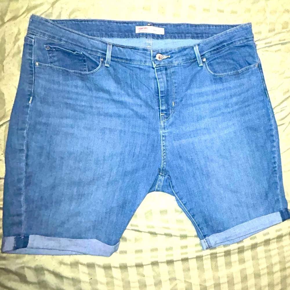 Levi Jean Bermuda shorts
